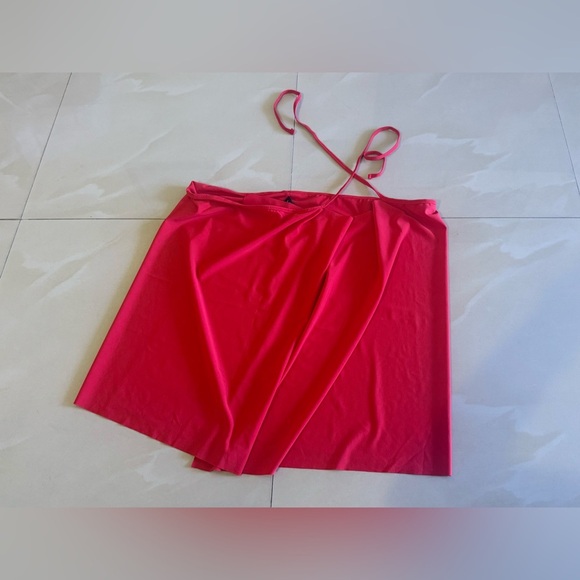 - La Blanca  by Rod Beattie red Beyond Pareo Wrap Cover-Up - Picture 5 of 11